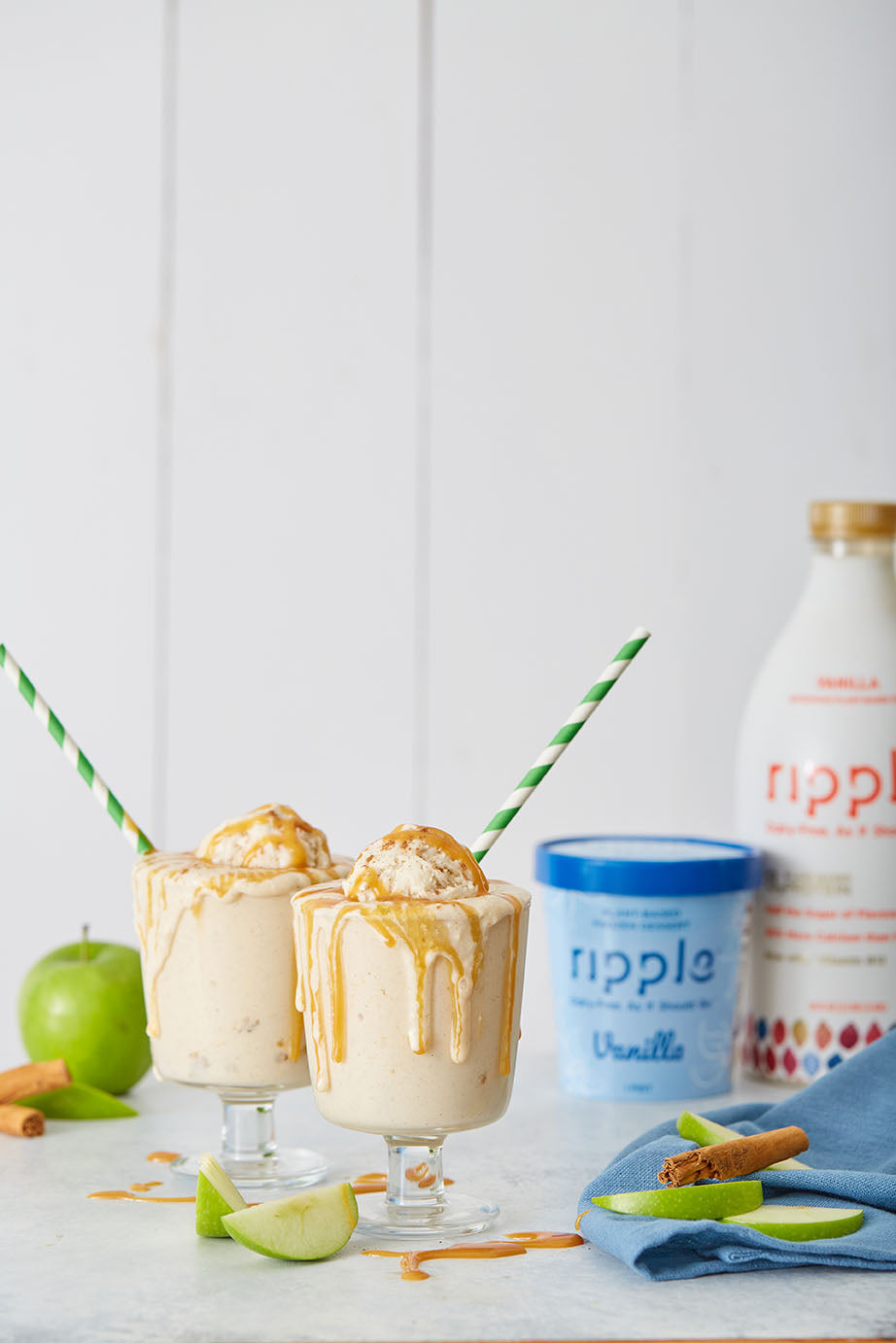 Vegan Apple Pie Milkshake